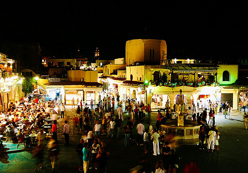 Flest inkastare per turist finns det på Ippokrates Square i Rhodos gamla stad.