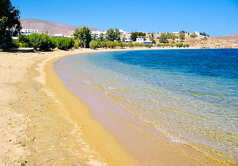 Missa inte Livadaki beach när du reser till Livadi på Serifos.