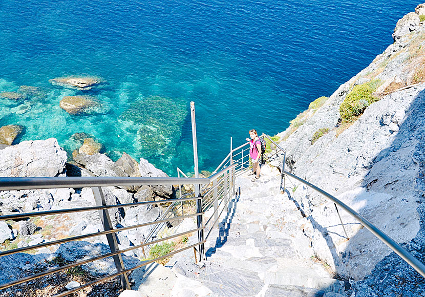 Trappan som går upp till Mamma Mia-kyrkan på Skopelos.