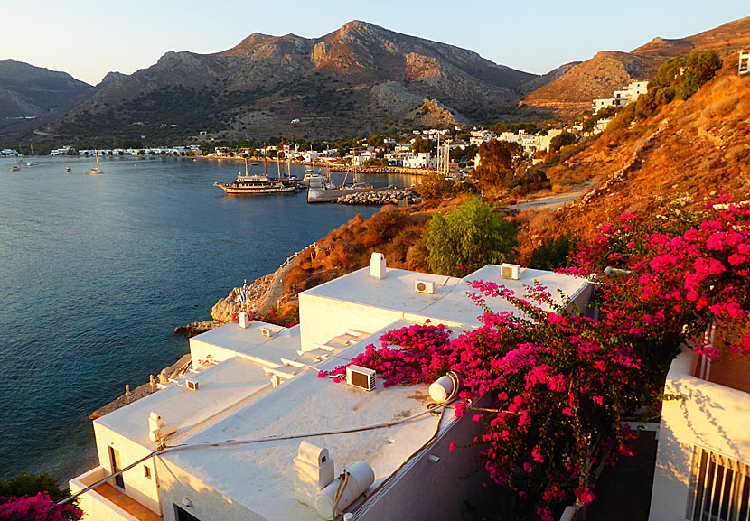 Soluppgången i Livadia på Tilos sedd från Ilidi Rock.