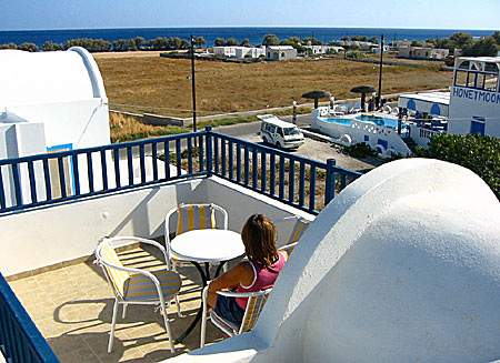 Honeymoon Beach Hotel. Santorini.