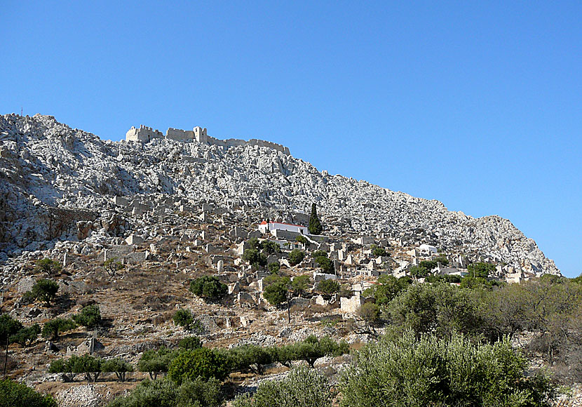 Den obebodda byn Chorio och Kastro på Chalki.