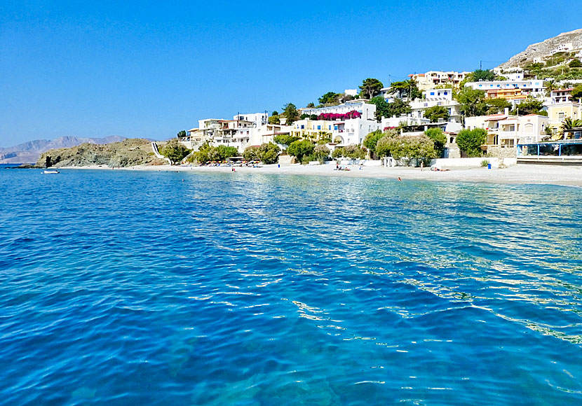 Myrtit vasemmalla ja Telendos oikealla. Kalymnos.  Kreikka.