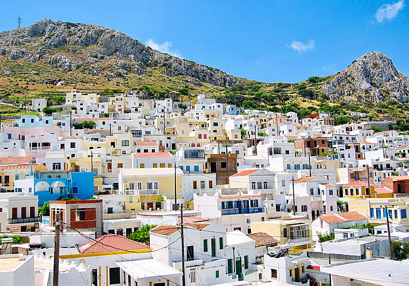 Den färgglada byn Menetes nära Pigadia på Karpathos är en av öns finaste byar.