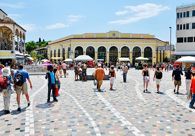 Monastiraki Aten  med loppmarknaden, och metron till Pireus.