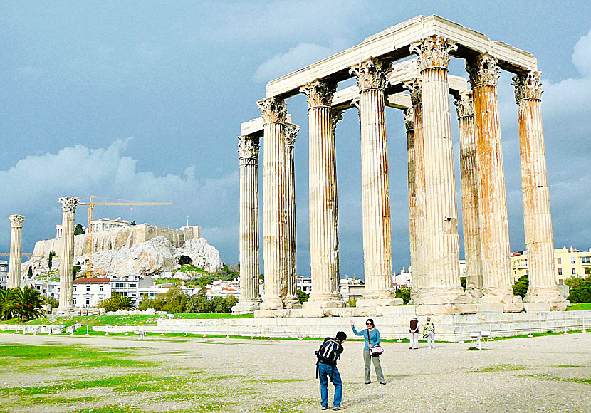Tempel of Zeus och Akropolis i Aten.