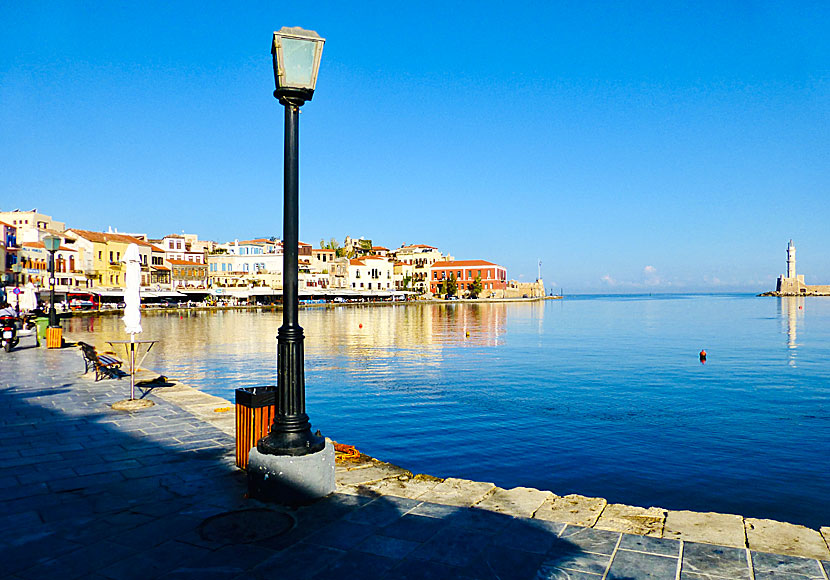 Venetianska hamnen i Chania på Kreta.
