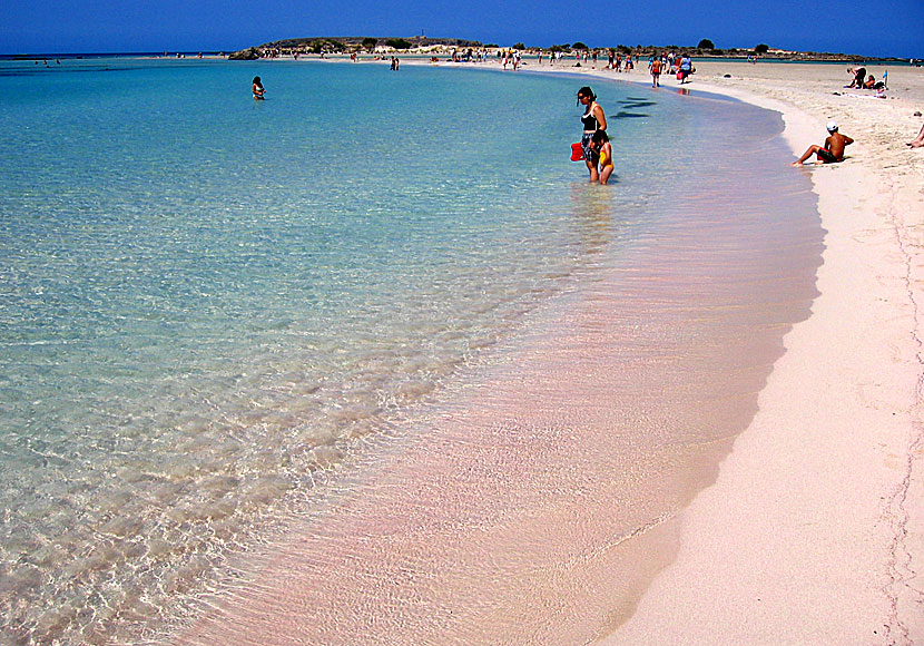 Elafonissi  på Kreta är en mycket barnvänlig strand. 