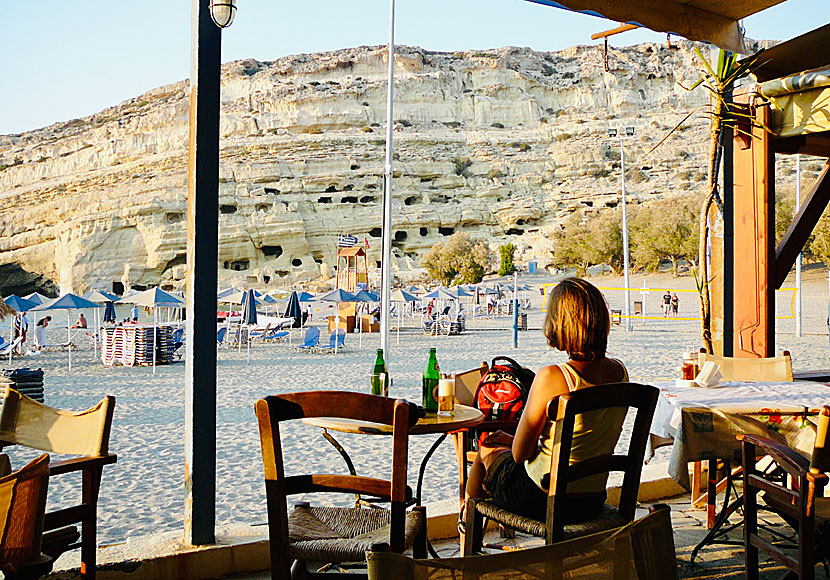 Matala på södra Kreta i Heraklion län är känt för sina grottor och sin fina sandstrand.