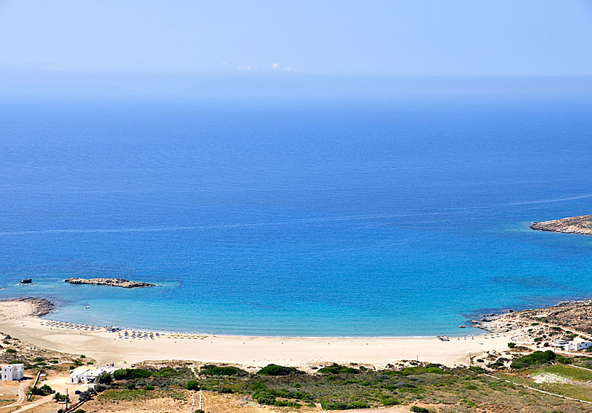 Manganari beach på Ios är en av de bästa stränderna i Kykladerna. 