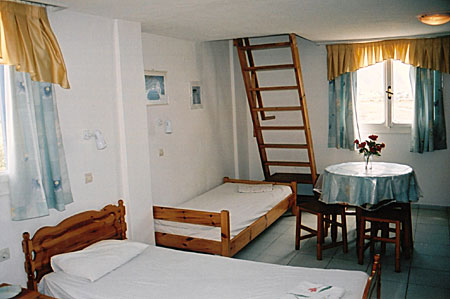 Honeymoon Beach Hotel. Santorini.