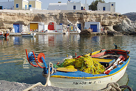 Mandrakia fiskehamn på Milos.