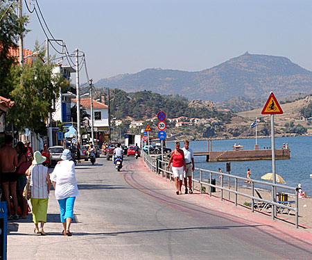 Strandgatan i Petra. Lesbos.