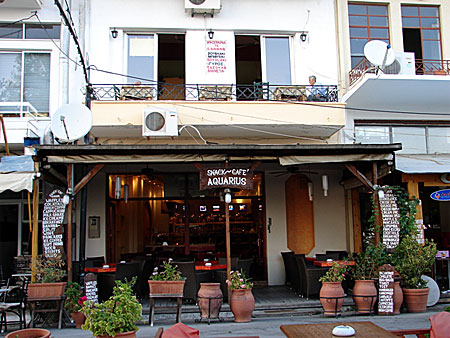 Caf&eacute; Aquarius i Plomari. Lesbos.