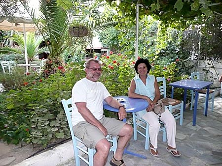 Claes och Nikoleta på Tinos.